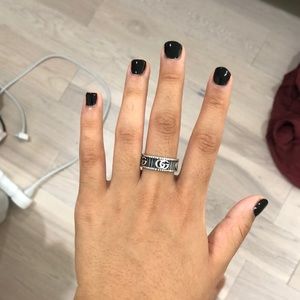 Gucci ring